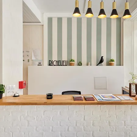 Richelieu, Centre-ville, Perret