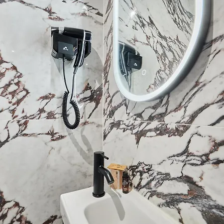 Richelieu, Centre-ville, Perret 2*