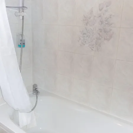 Richelieu, Centre-ville, Perret 2*