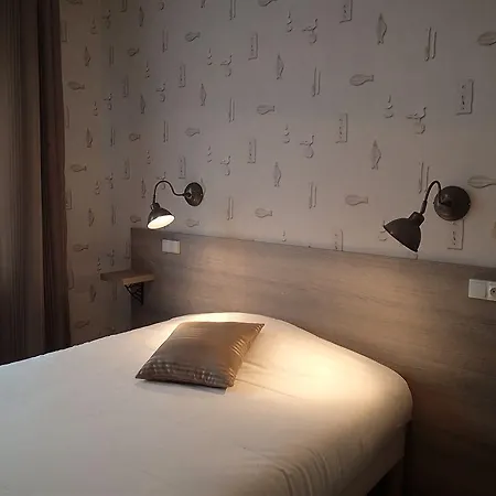 Richelieu, Centre-ville, Perret Hotel