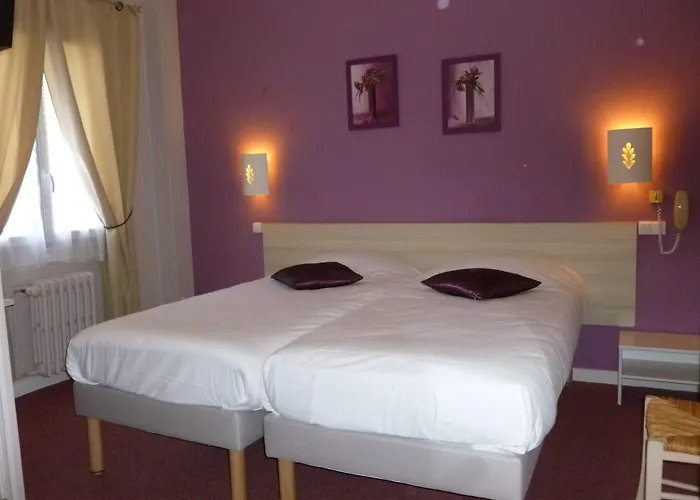 Richelieu, Centre-ville, Perret 酒店