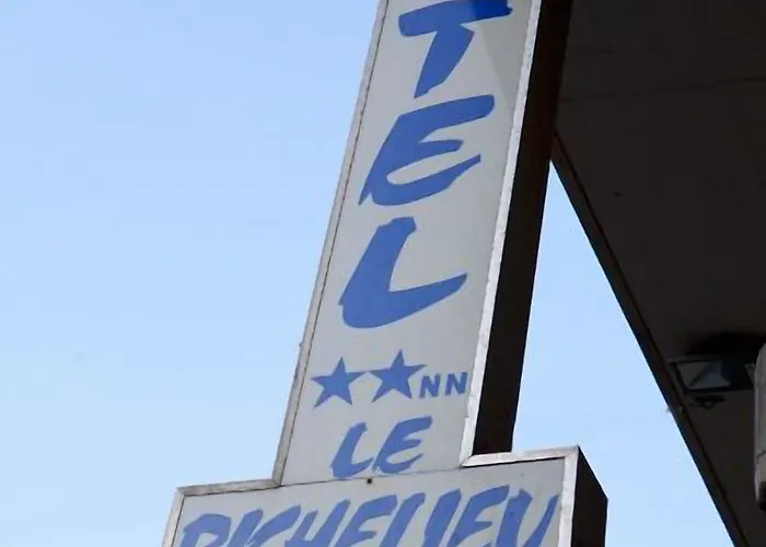 酒店 Richelieu, Centre-ville, Perret