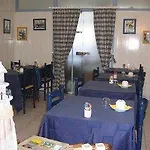 Richelieu, Centre-ville, Perret Hotel 2*
