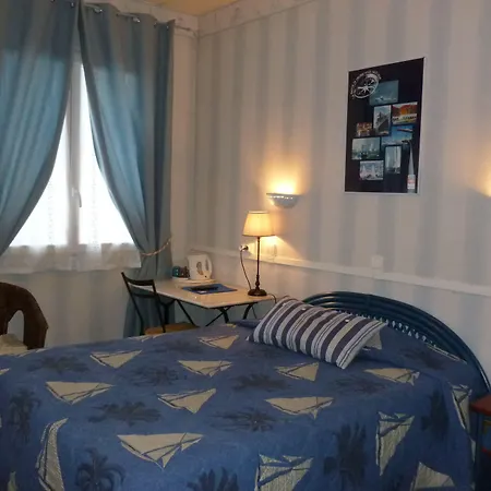 ホテル Richelieu, Centre-ville, Perret 2*