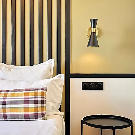 Richelieu, Centre-ville, Perret Hotel Hawr