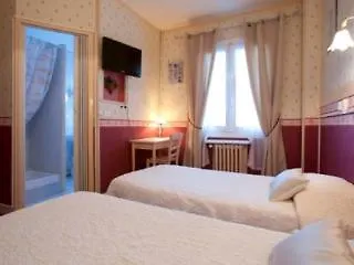 Richelieu, Centre-ville, Perret Hotel Hawr