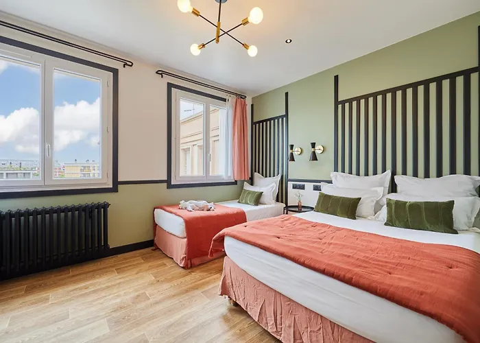 Richelieu, Centre-ville, Perret Hotel Hawr