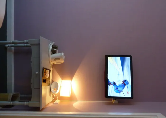 Richelieu, Centre-ville, Perret Hotel Hawr